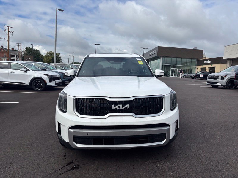 Certified 2023 Kia Telluride EX FWD image 2