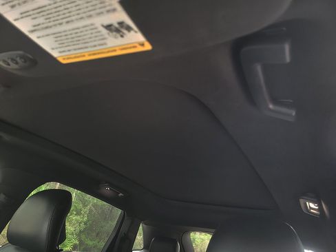 Used 2017 Lincoln MKX Reserve image 11