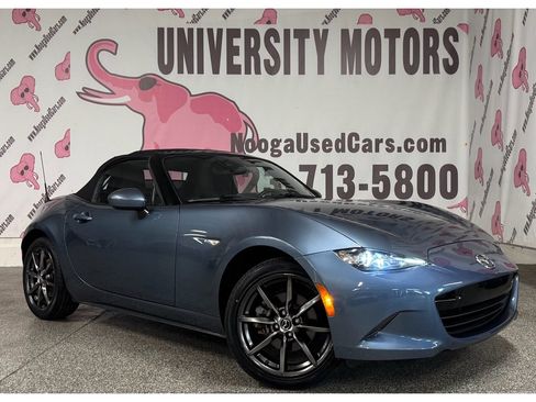 Used 2016 MAZDA MX-5 Miata Grand Touring image 2