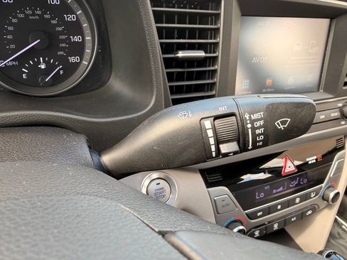 Used 2017 Hyundai Elantra SE w/ SE A/T Tech Package 03 FWD image 18
