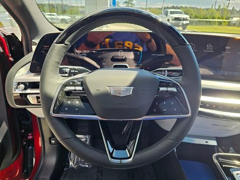 New 2026 Cadillac Lyriq Sport AWD/4WD image 24