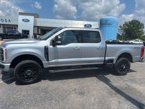 Used 2023 Ford F250 XLT w/ Black Appearance Package AWD/4WD image 5