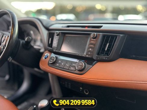 Used 2016 Toyota RAV4 Limited FWD image 19