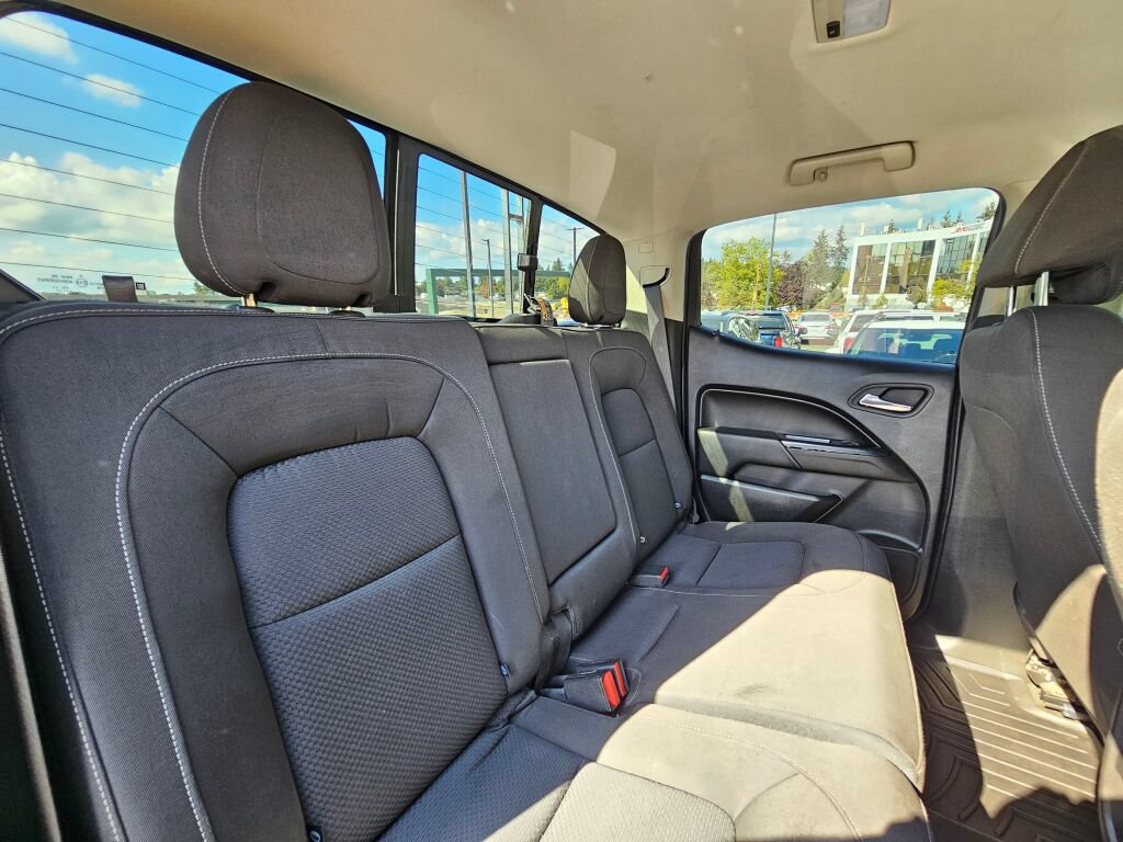 Used 2017 Chevrolet Colorado LT w/ LT Convenience Package AWD/4WD image 28