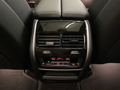 New 2026 BMW X7 xDrive40i w/ M Sport Package image 29