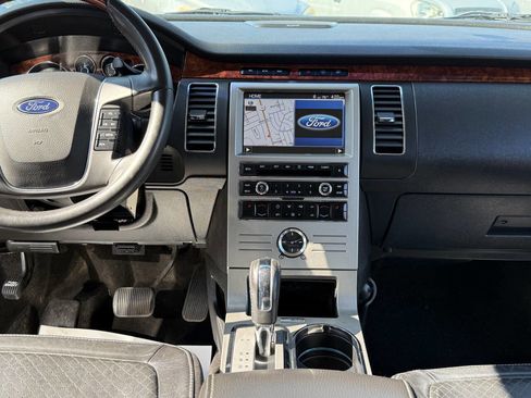 Used 2011 Ford Flex Limited w/ Rapid Spec Order Code AWD/4WD image 12