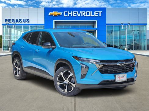 New 2026 Chevrolet Trax RS w/ Sunroof Package FWD image 1