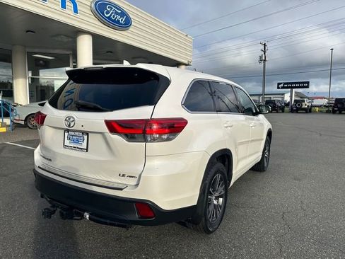 Used 2018 Toyota Highlander Plus w/ Protection Package #3 image 3