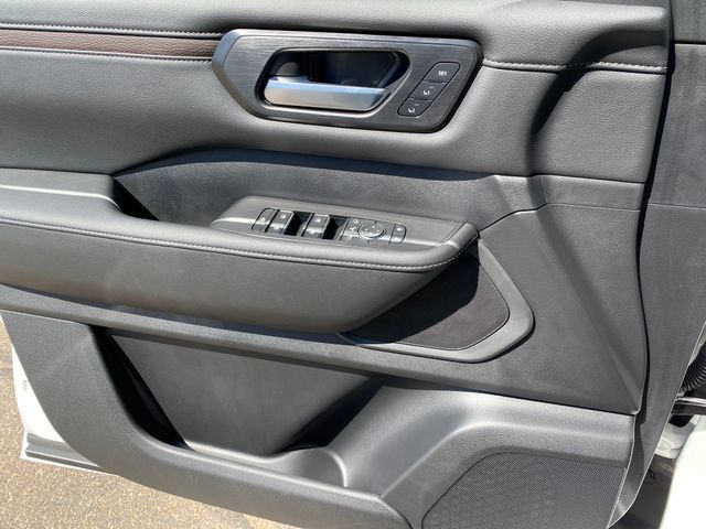 New 2026 Nissan Armada SL AWD/4WD image 14