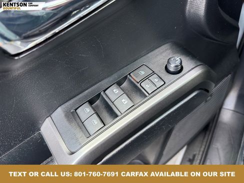 Used 2021 Toyota Tacoma TRD Off-Road image 23