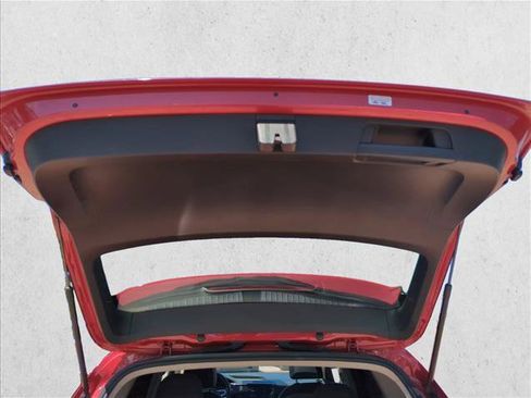 Used 2022 Volkswagen Taos SEL w/ Panoramic Sunroof Package FWD image 11