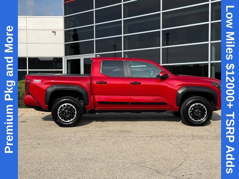 Used 2025 Toyota Tacoma TRD Off-Road w/ TRD Off Road Premium Package AWD/4WD image 2