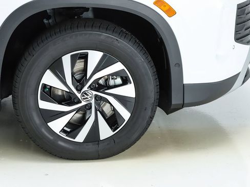 New 2026 Volkswagen Tiguan S image 14