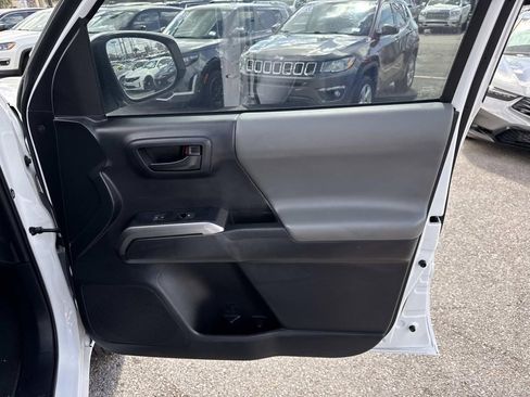 Used 2022 Toyota Tacoma SR5 image 14