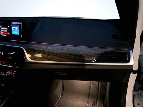 Used 2018 BMW 540i image 26