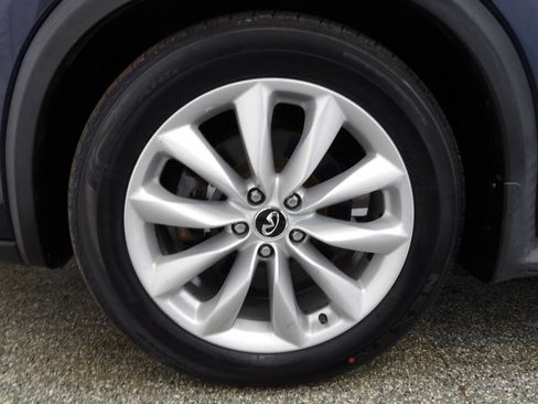 Used 2019 INFINITI QX50 Essential w/ Premium Heat Package image 22