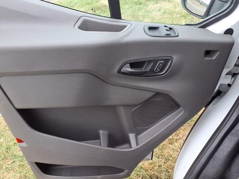 Used 2024 Ford Transit 250 Base 3D Cargo Van w/ Exterior Upgrade Package image 8