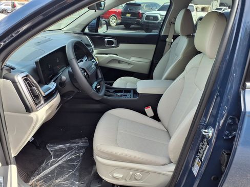New 2026 Kia Sorento S FWD image 5