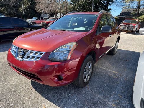 Used 2015 Nissan Rogue S w/ Convenience Package image 1