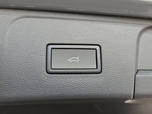 New 2026 Volkswagen Atlas SEL image 7