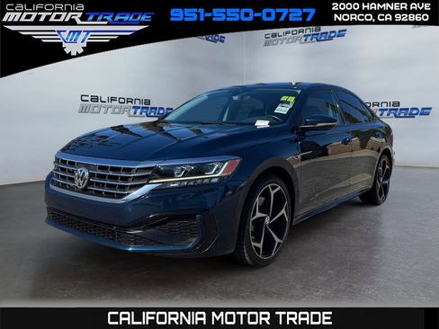 Used 2020 Volkswagen Passat 2.0T R-Line image 1