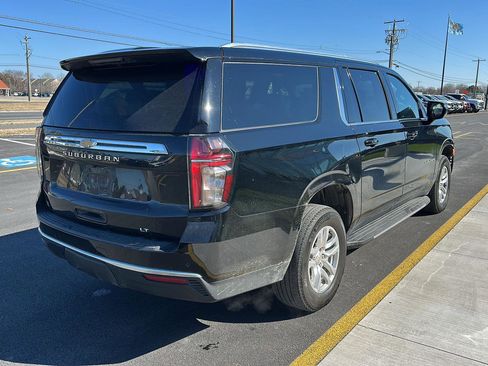 Used 2024 Chevrolet Suburban LT image 5
