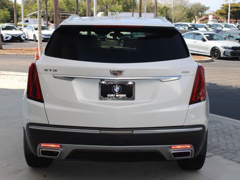 Used 2022 Cadillac XT5 Premium Luxury image 10