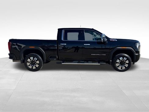 Used 2025 GMC Sierra 2500 Denali w/ Denali Reserve Package image 8