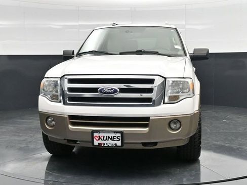Used 2012 Ford Expedition XLT image 3
