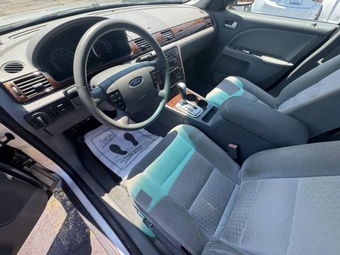 Used 2005 Ford Five Hundred SEL FWD image 20
