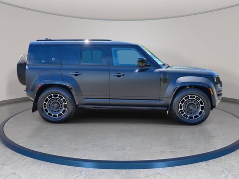 New 2026 Land Rover Defender 110 OCTA AWD/4WD image 4
