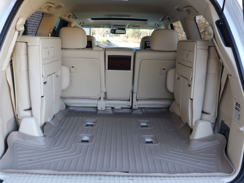 Used 2013 Lexus LX 570 4WD image 43