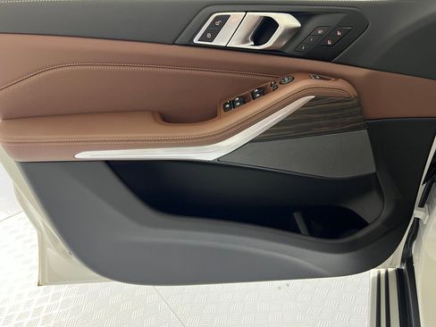 New 2026 BMW X5 xDrive40i w/ Executive Package image 11