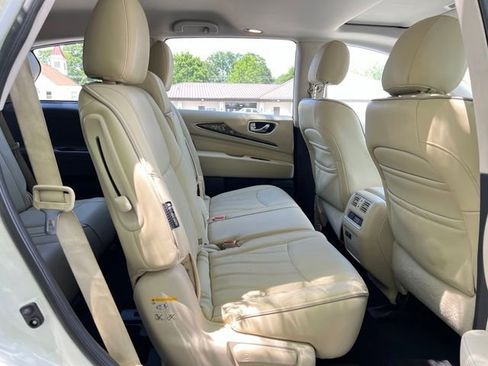 Used 2019 INFINITI QX60 Luxe w/ Essential Package AWD/4WD image 19