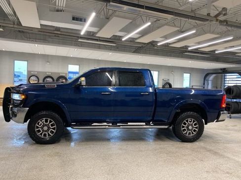Used 2019 RAM 2500 Limited w/ Cold Weather Group AWD/4WD image 8