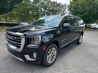 Used 2023 GMC Yukon XL SLT w/ SLT Luxury Package