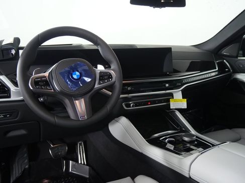 New 2026 BMW X6 xDrive40i image 18