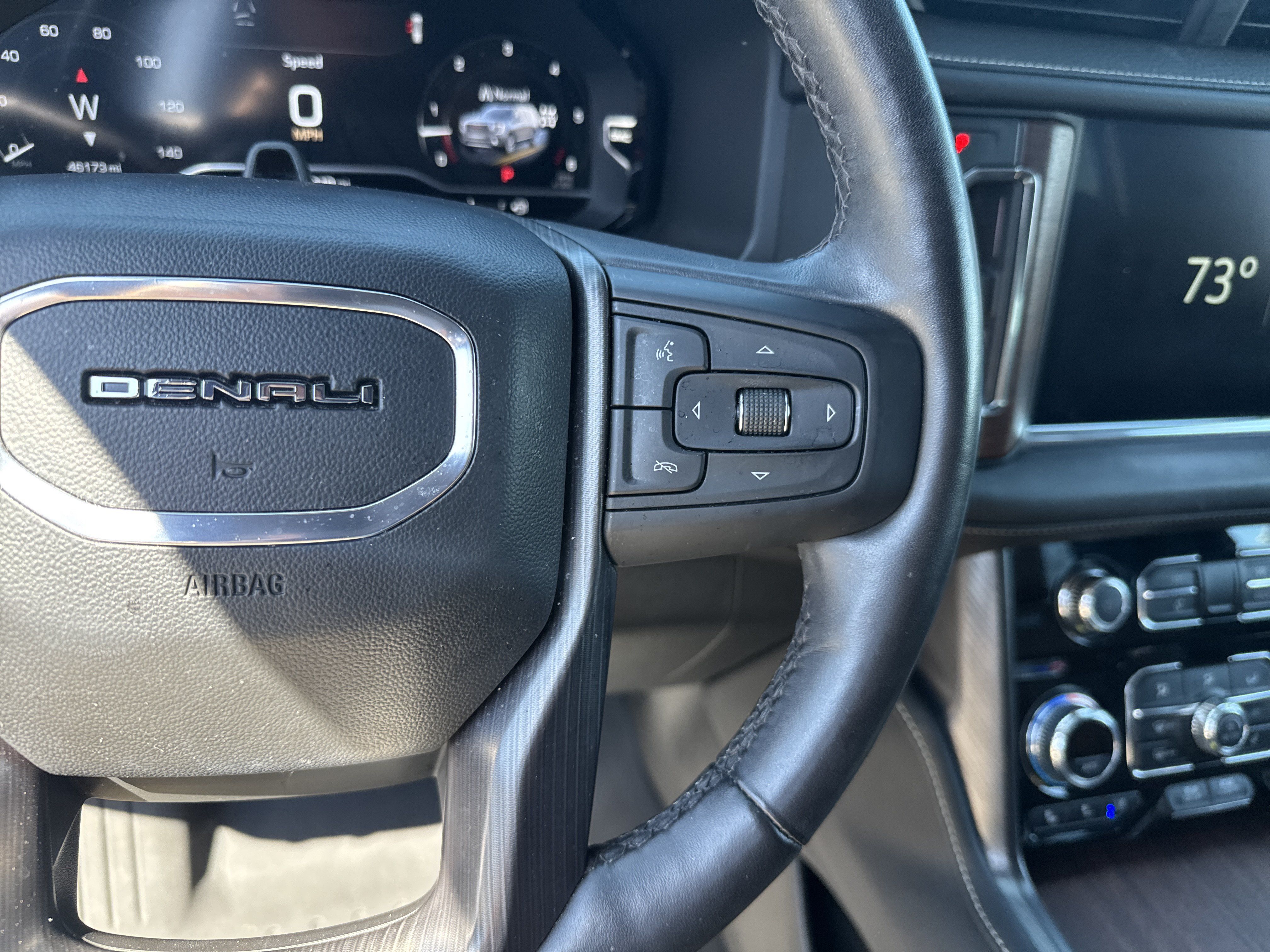 Used 2023 GMC Yukon Denali Ultimate AWD/4WD image 20