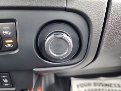 New 2026 Nissan Frontier PRO-4X image 17