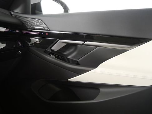 New 2026 BMW 530i image 25