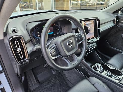 Used 2024 Volvo XC40 B5 Ultimate w/ Climate Package AWD/4WD image 19
