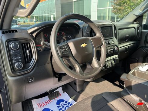 Used 2024 Chevrolet Silverado 2500 Custom w/ Custom Value Package AWD/4WD image 6