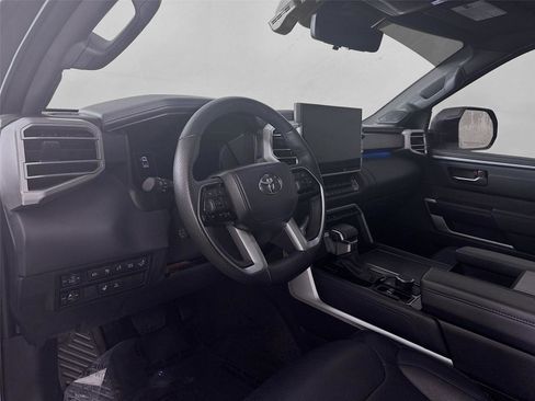 Used 2024 Toyota Tundra Platinum AWD/4WD image 11