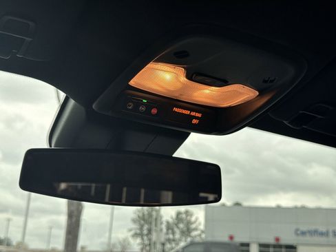 Used 2025 Chevrolet Colorado Trail Boss image 27