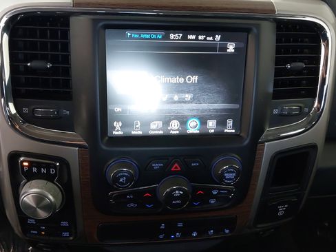 Used 2017 RAM 1500 Laramie image 20