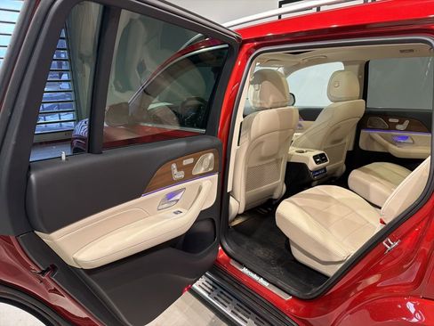 Used 2022 Mercedes-Benz GLS 450 4MATIC w/ AMG Line Exterior image 49