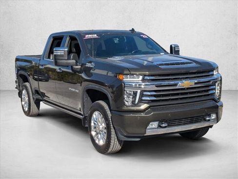 Used 2022 Chevrolet Silverado 2500 High Country w/ Z71 Off-Road Package image 3
