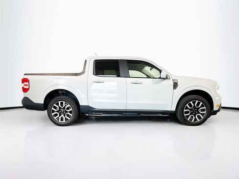 Used 2022 Ford Maverick Lariat w/ Lariat Luxury Package FWD image 16