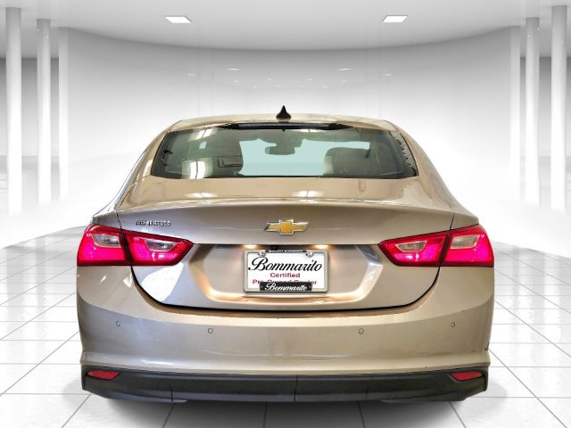 Used 2025 Chevrolet Malibu LS FWD image 4