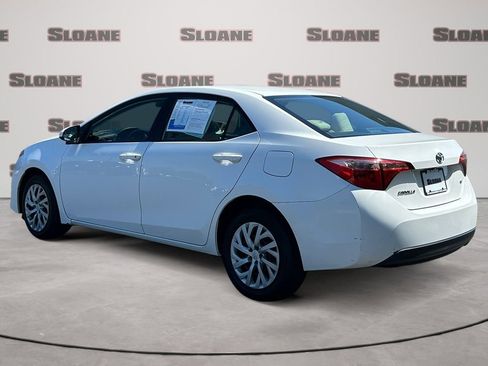 Used 2017 Toyota Corolla LE w/ Carpet Mat Package (TMS) FWD image 2